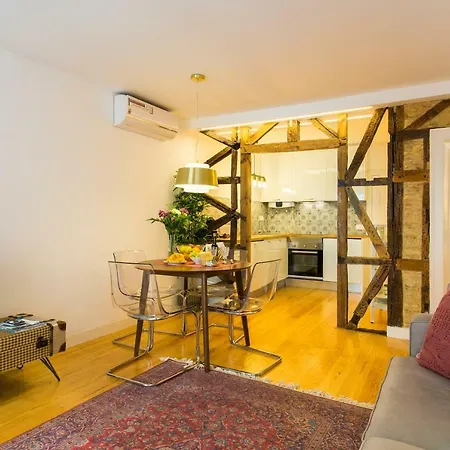 Brand New Bairro Alto Old Style * Lisboa