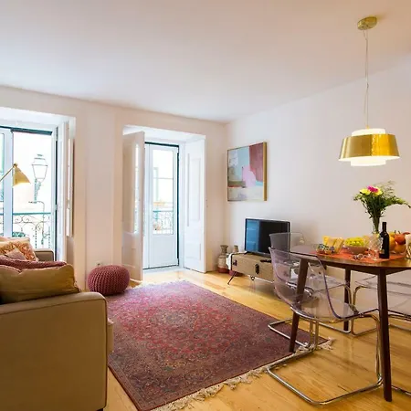 Апартаменты Brand New Bairro Alto Old Style Лиссабон
