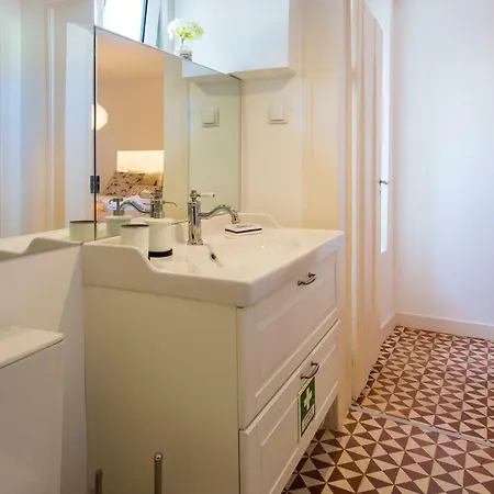 Brand New Bairro Alto Old Style * Lisboa